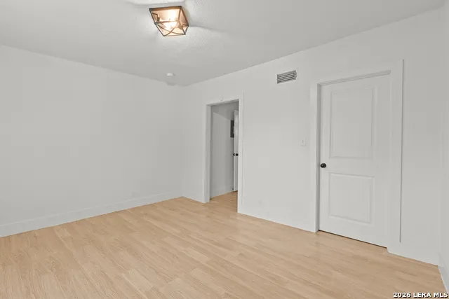115 FREDONIA ST San Antonio, TX 78203