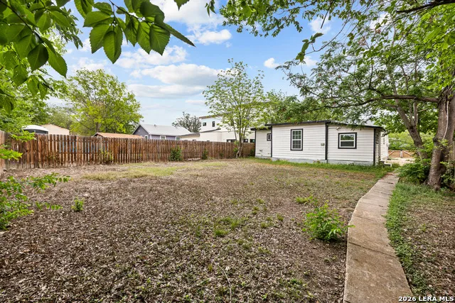 115 FREDONIA ST San Antonio, TX 78203