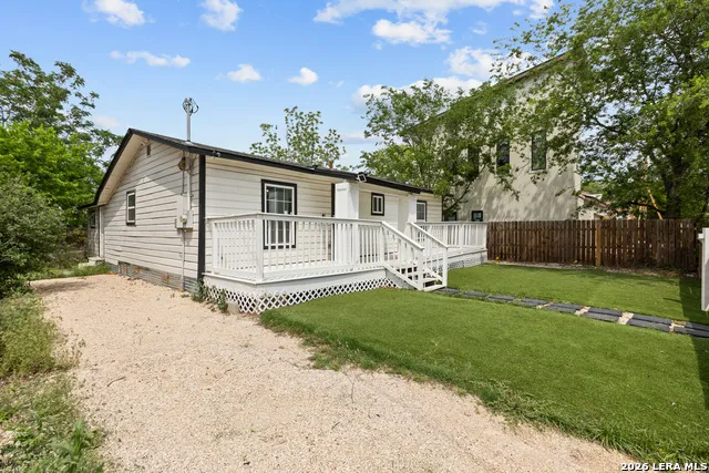 115 FREDONIA ST San Antonio, TX 78203