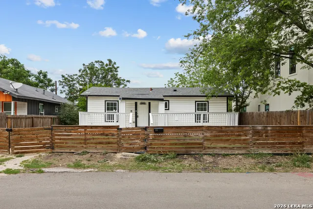 115 FREDONIA ST San Antonio, TX 78203
