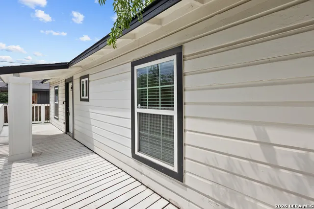 115 FREDONIA ST San Antonio, TX 78203