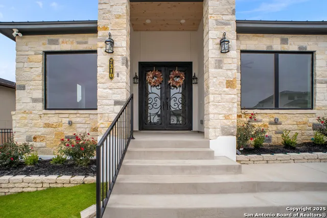 7310 Cresta Bulivar San Antonio, TX 78256