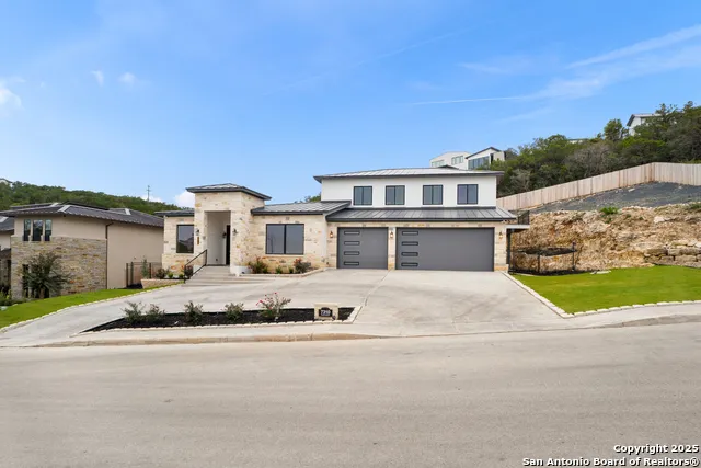 7310 Cresta Bulivar San Antonio, TX 78256