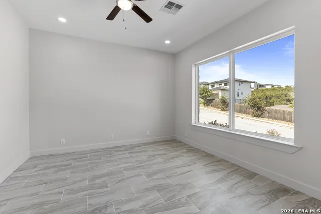 7310 Cresta Bulivar San Antonio, TX 78256
