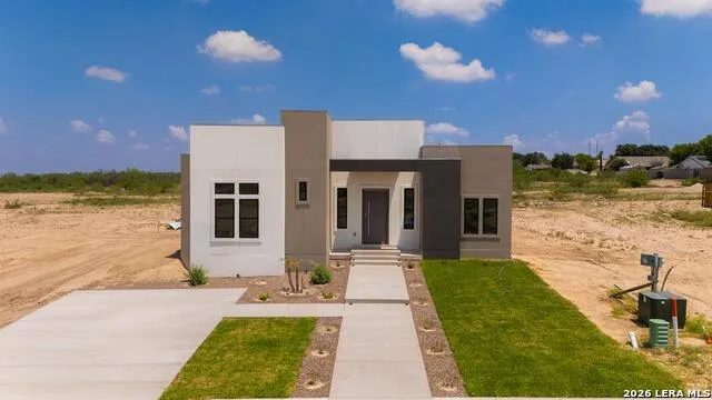 825 Ceniza Dr. Eagle Pass, TX 78852