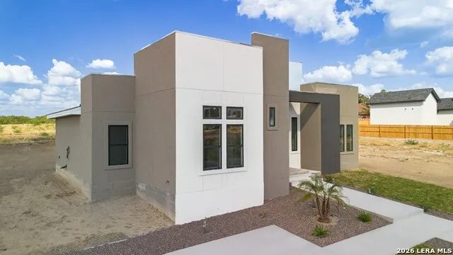 825 Ceniza Dr. Eagle Pass, TX 78852