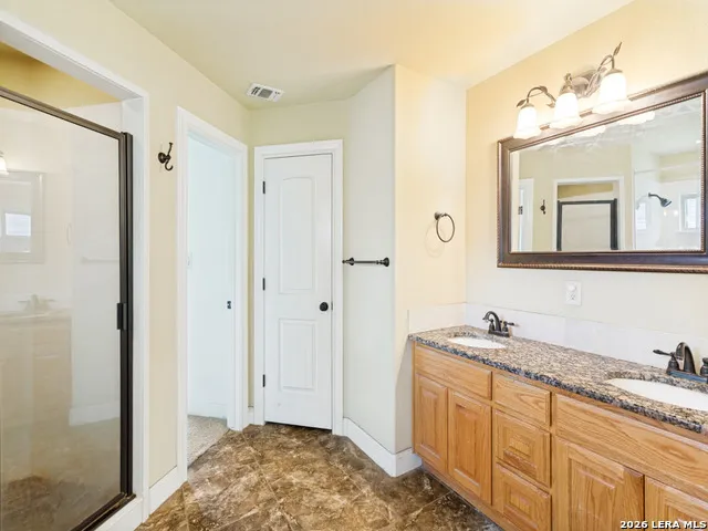 1117 Running Buck Ln Fredericksburg, TX 78624