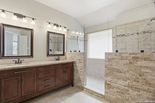 13502 CHARTER BEND DR San Antonio, TX 78231