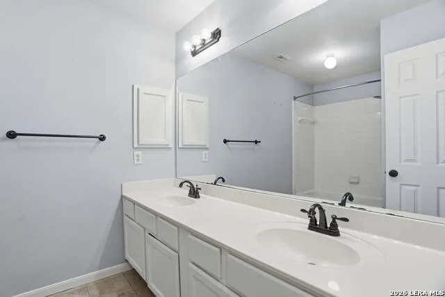 13502 CHARTER BEND DR San Antonio, TX 78231