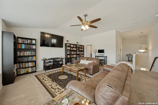 13302 ANTELOPE RUN St Hedwig, TX 78152