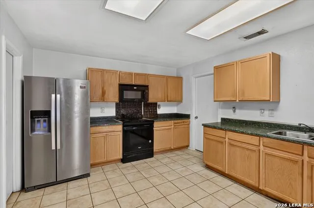 6435 Flatstone Pass Converse, TX 78109