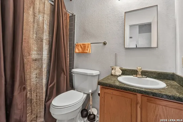 6435 Flatstone Pass Converse, TX 78109