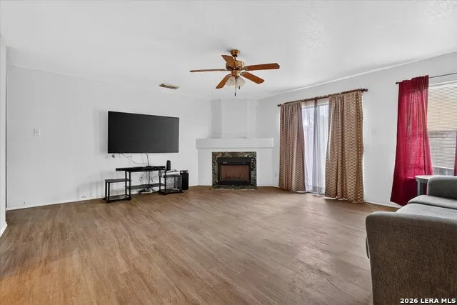 6435 Flatstone Pass Converse, TX 78109