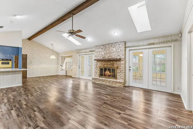108 W LAUREL LN San Marcos, TX 78666