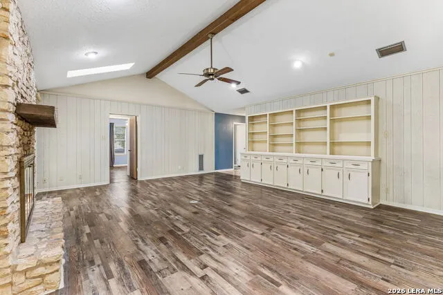 108 W LAUREL LN San Marcos, TX 78666