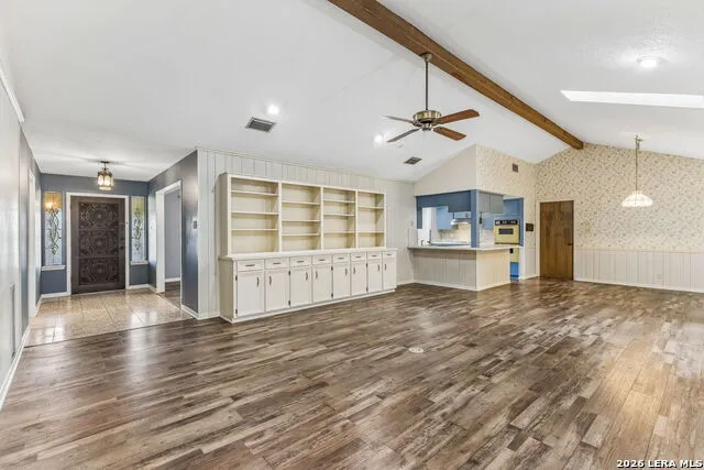 108 W LAUREL LN San Marcos, TX 78666