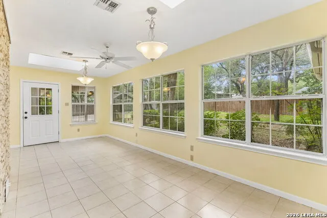 108 W LAUREL LN San Marcos, TX 78666