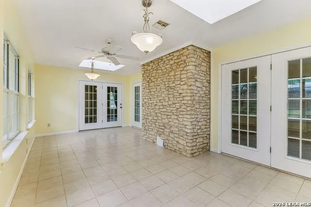 108 W LAUREL LN San Marcos, TX 78666