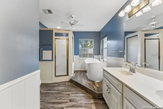 108 W LAUREL LN San Marcos, TX 78666
