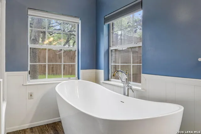 108 W LAUREL LN San Marcos, TX 78666