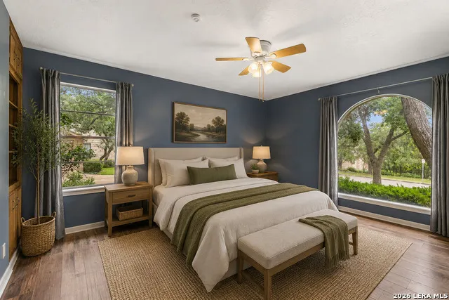 108 W LAUREL LN San Marcos, TX 78666
