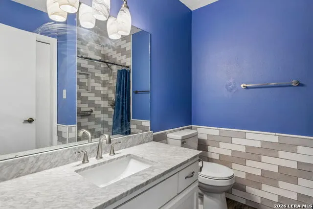 108 W LAUREL LN San Marcos, TX 78666