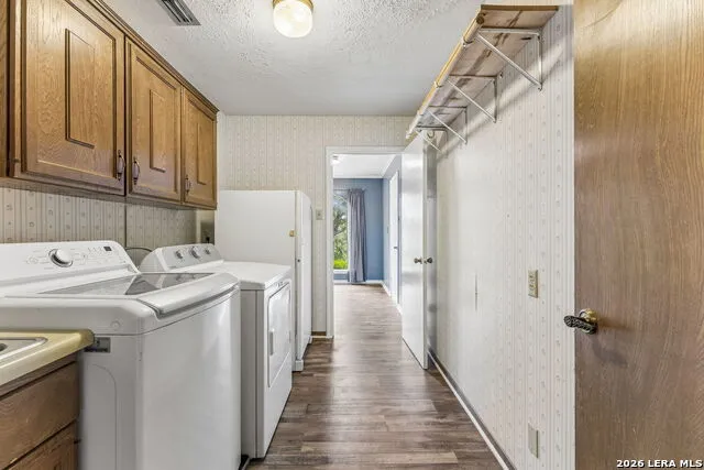 108 W LAUREL LN San Marcos, TX 78666
