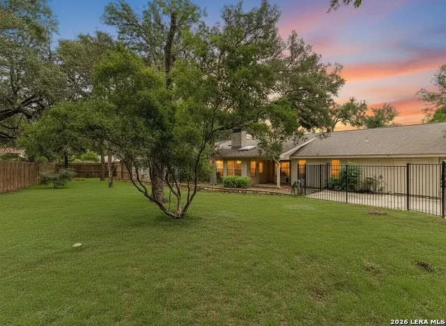 108 W LAUREL LN San Marcos, TX 78666