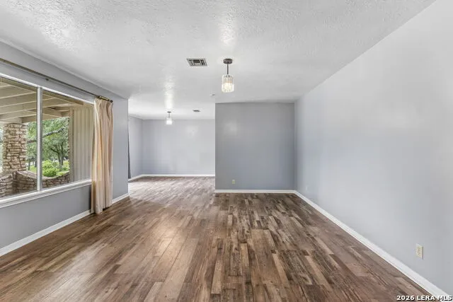 108 W LAUREL LN San Marcos, TX 78666