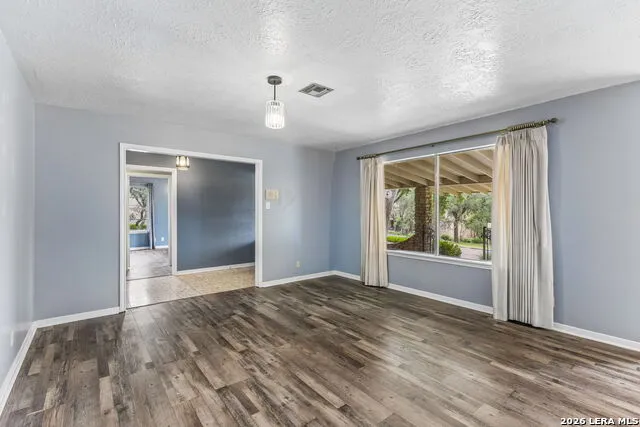 108 W LAUREL LN San Marcos, TX 78666
