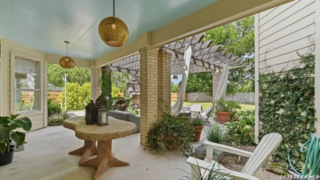 257 LAS BRISAS BLVD Seguin, TX 78155