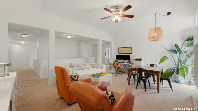 257 LAS BRISAS BLVD Seguin, TX 78155
