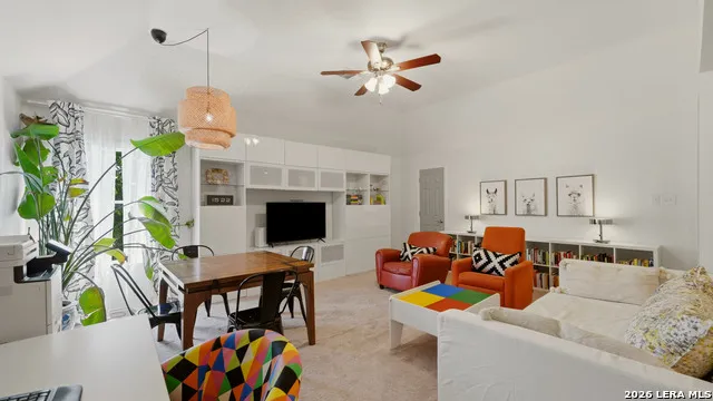257 LAS BRISAS BLVD Seguin, TX 78155