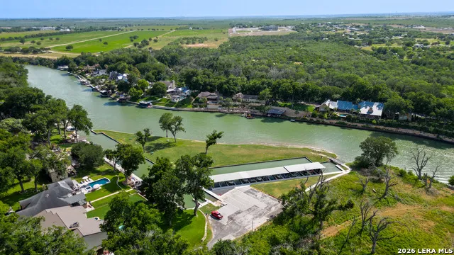 257 LAS BRISAS BLVD Seguin, TX 78155