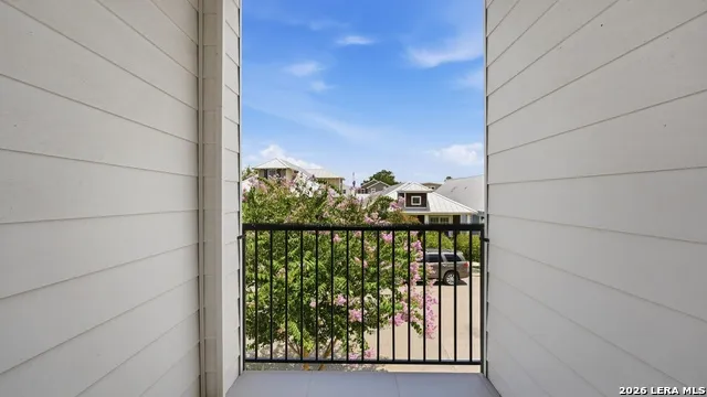 653 Stadtbach St ## 6 New Braunfels, TX 78130