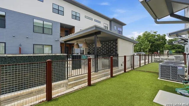 653 Stadtbach St ## 6 New Braunfels, TX 78130
