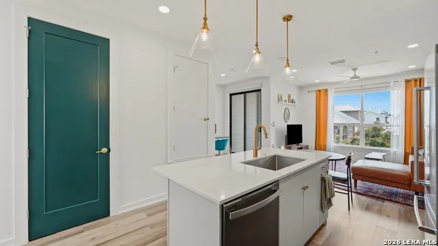 653 Stadtbach St ## 6 New Braunfels, TX 78130