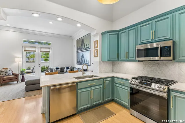 8127 New Braunfels #701 San Antonio, TX 78209