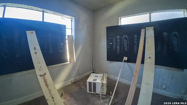 252 Natalen San Antonio, TX 78209