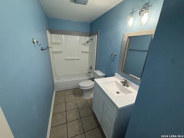 2523 Schubert San Antonio, TX 78210