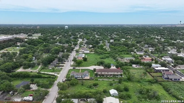 2523 Schubert San Antonio, TX 78210