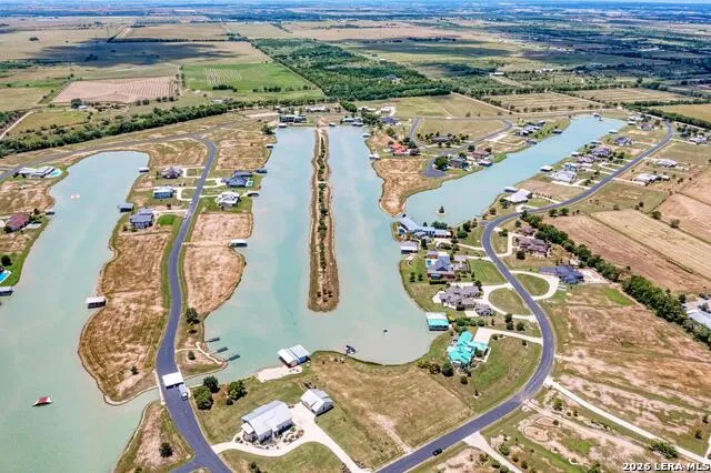 108 RIVER LAKES LN Martindale, TX 78655