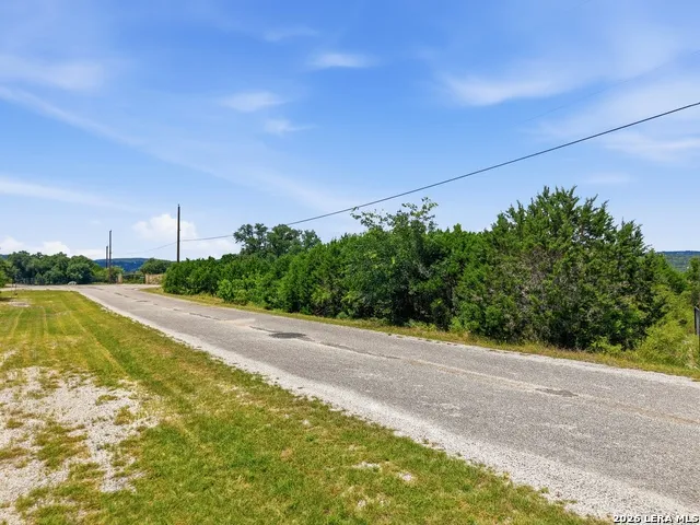 146 County Road 2741 Mico, TX 78056