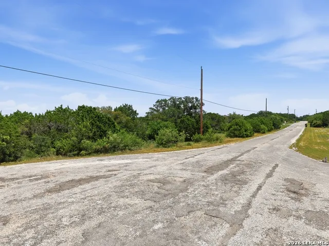 146 County Road 2741 Mico, TX 78056