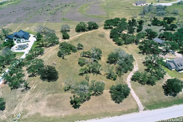209 AXIS CIR Fredericksburg, TX 78624