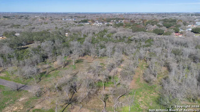 700 Water Tower Seguin, TX 78155
