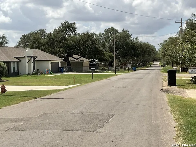 000 Libold Devine, TX 78016