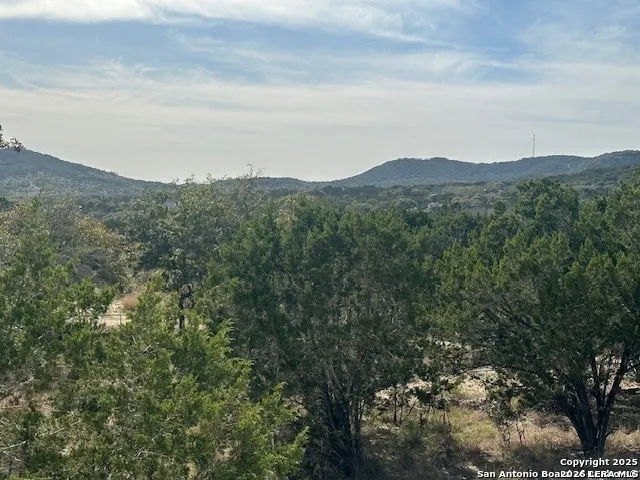 000 E Bear Springs Pipe Creek, TX 78063