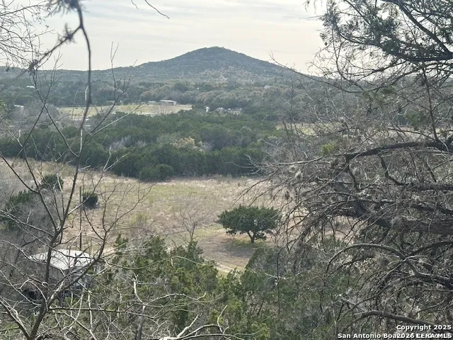 000 E Bear Springs Pipe Creek, TX 78063