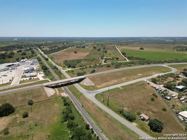 8075 loop 1604 Elmendorf, TX 78112